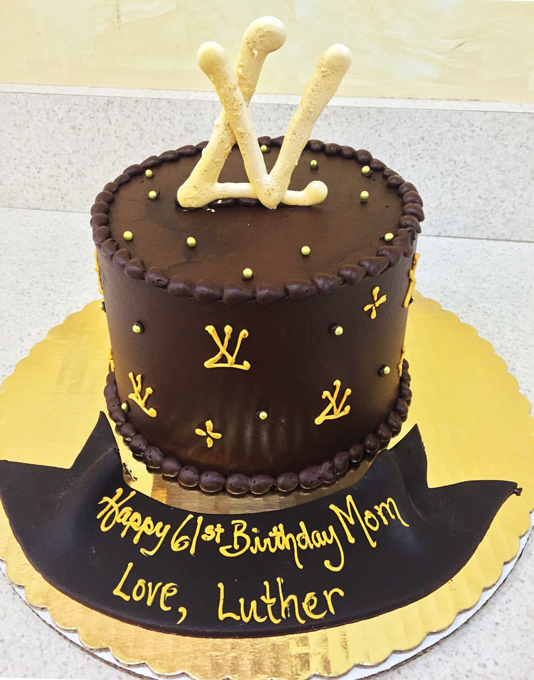 Louis Vuitton Cake  Cake, Cute birthday cakes, Buttercream birthday cake